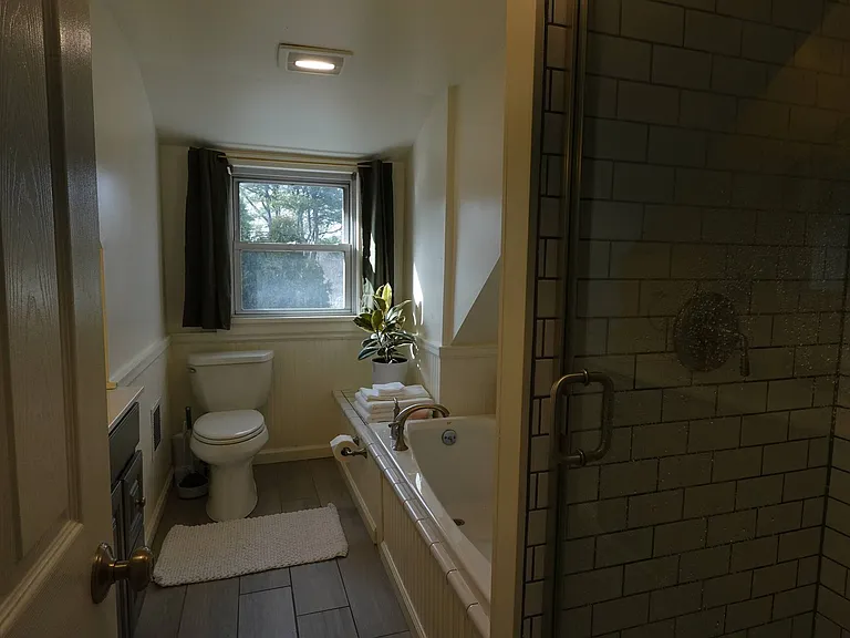 1 E Lake Dr — Photo 11