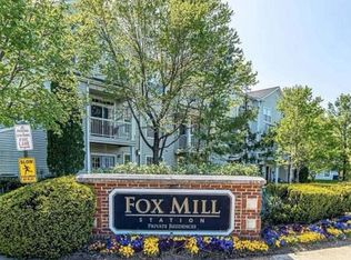 13084 Marcey Creek Rd, Herndon, VA 20171