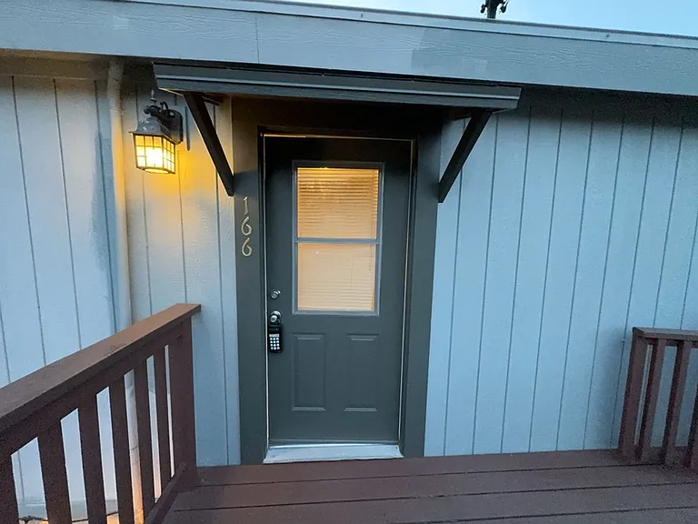 166 Wildwood Ave — Photo 2