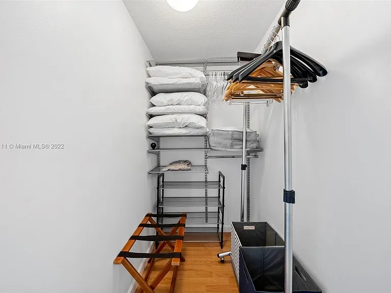 18100 N Bay Rd #308 — Photo 7