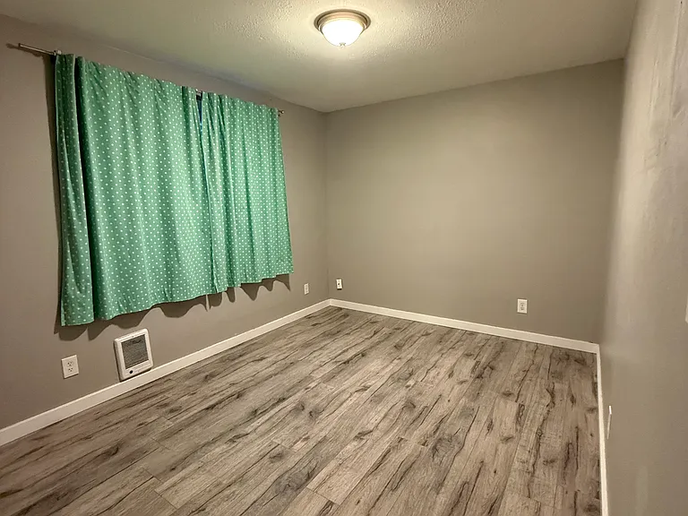 11615 Sheridan Ave S — Photo 11