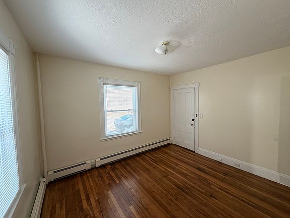5th image of 16 Franklin St #1R