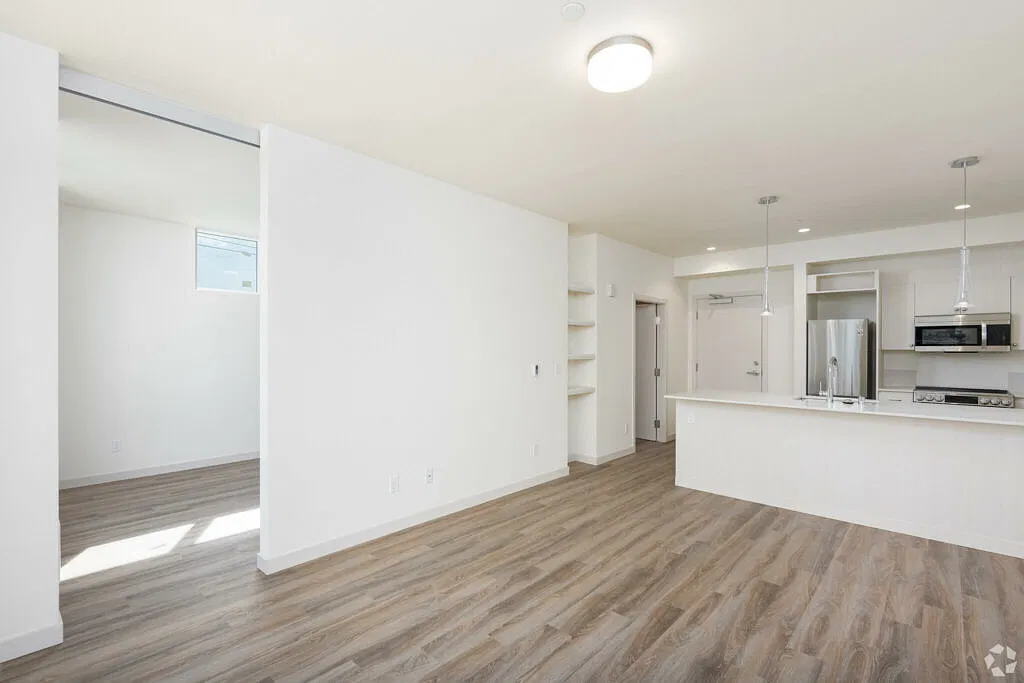 1010 Apartments — Photo 2
