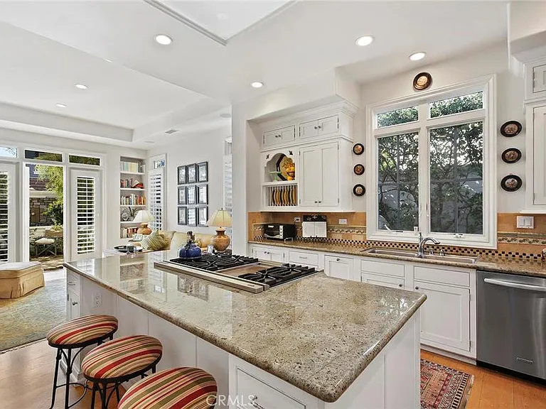 6 Ironwood Dr — Photo 6