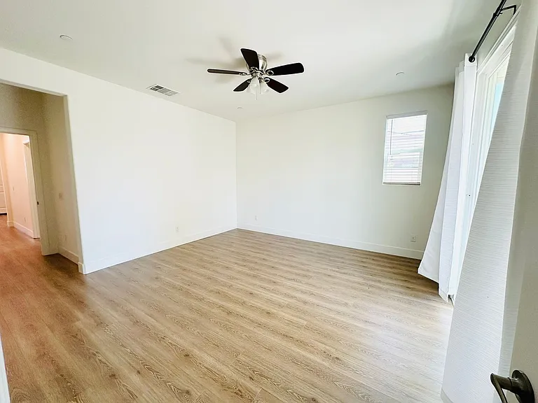 10964 Roble St #2 — Photo 19