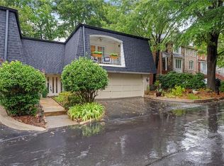 5720 Chemin De Vie, Sandy Springs, GA 30342