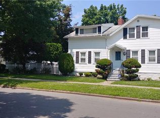64 Bartlett St, Rochester, NY 14608