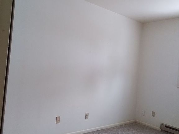 2nd image of 7 Cloninger Ln APT B