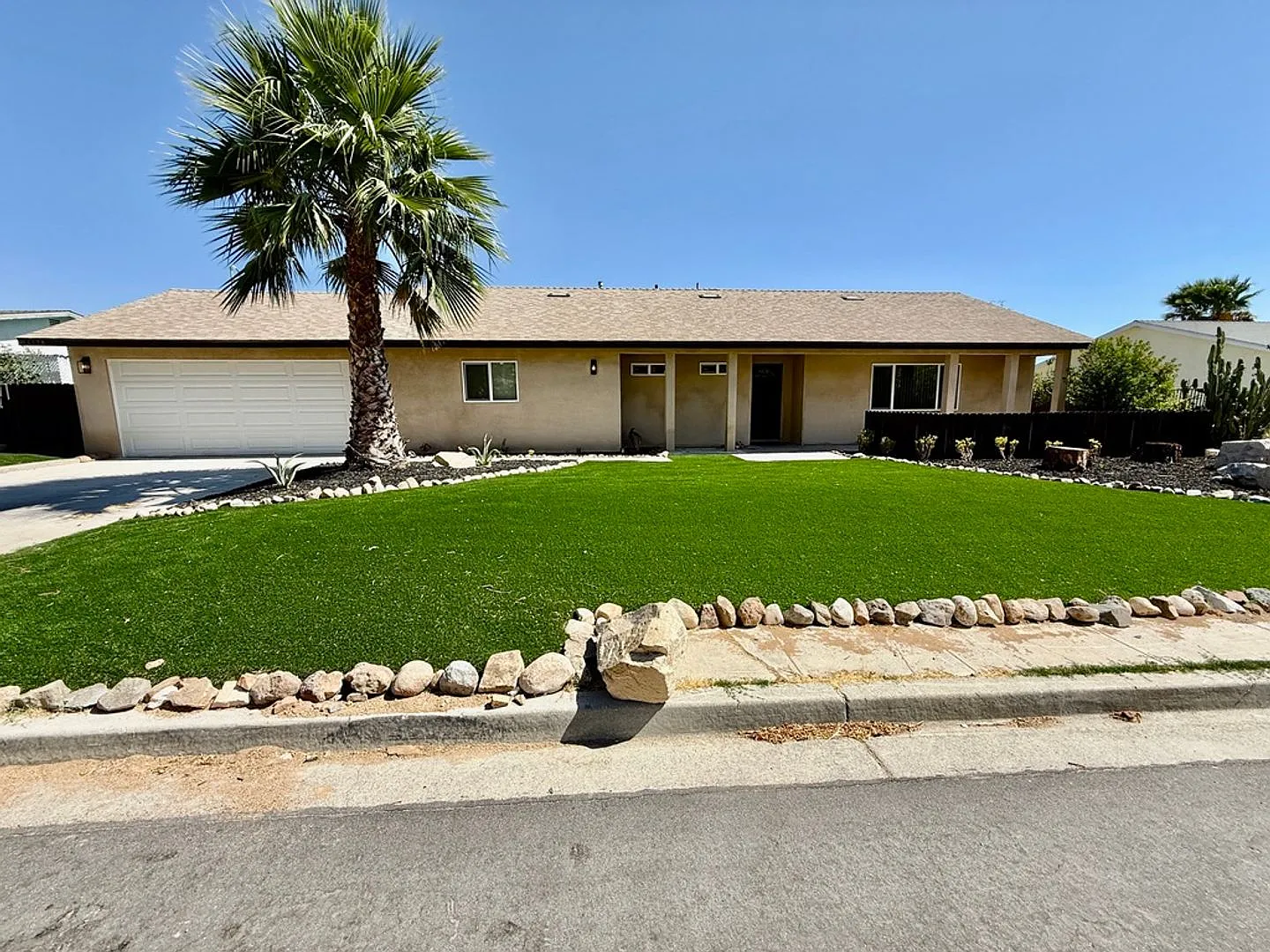 Stunning Lake View New Construction 3BR/2BA in Lake Elsinore — Photo 1