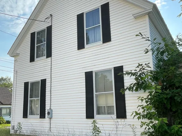 18 Front Street, Topsham, ME 04086