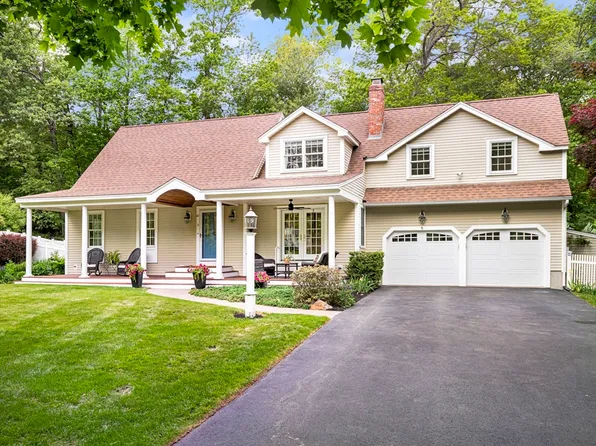6 Sugarbush Ln, Andover, MA 01810