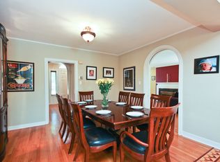 8956 S Bell Ave, Chicago, IL 60643