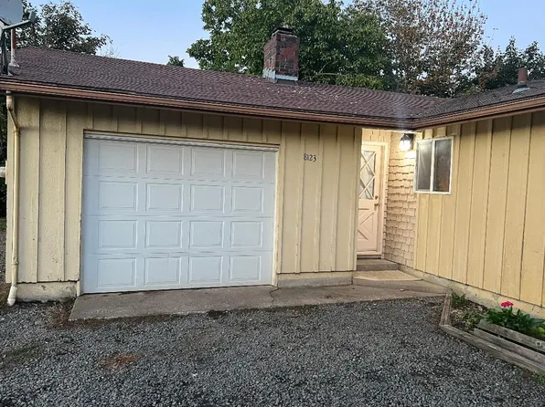 8123 McCormick St NE, Woodburn, OR 97071