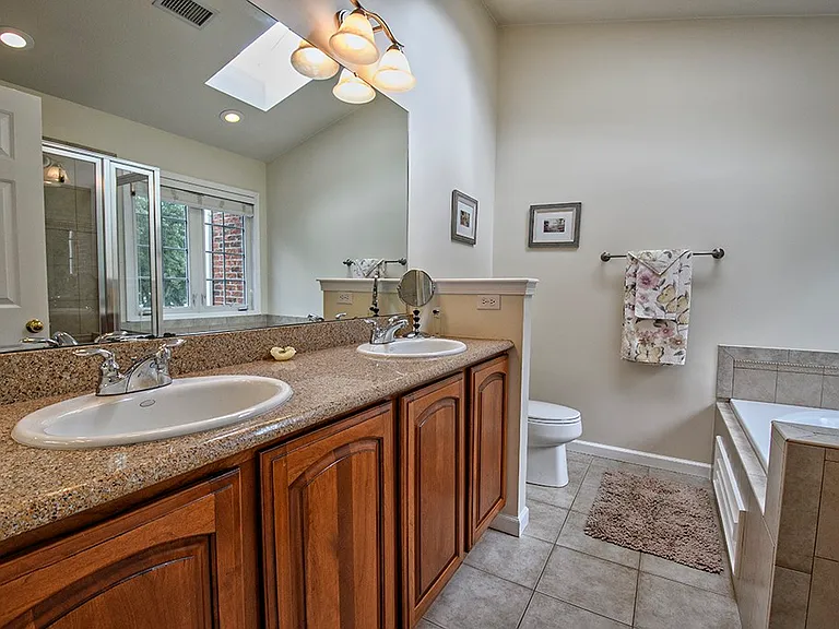 134 Chapel Harbor Dr — Photo 19