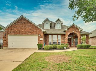 1801 Clover Hill Rd, Mansfield, TX 76063