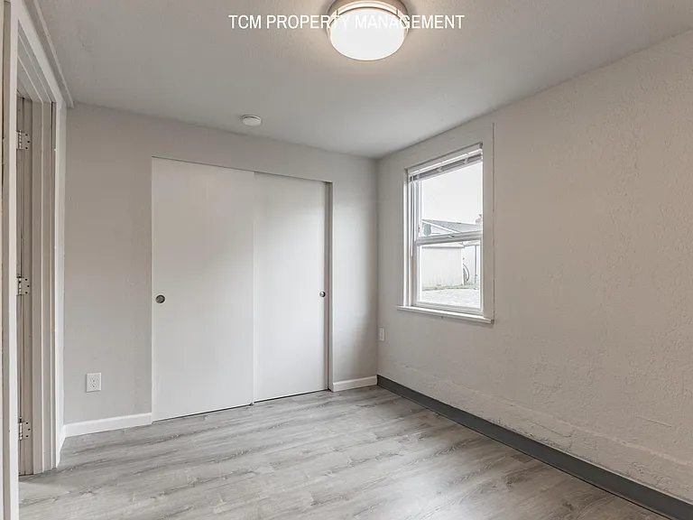 2524 Chestnut St #5 — Photo 16
