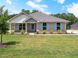4251 W Olivia Cir, Olive Branch, MS 38654