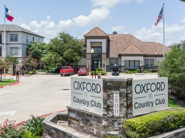 Oxford at Country Club