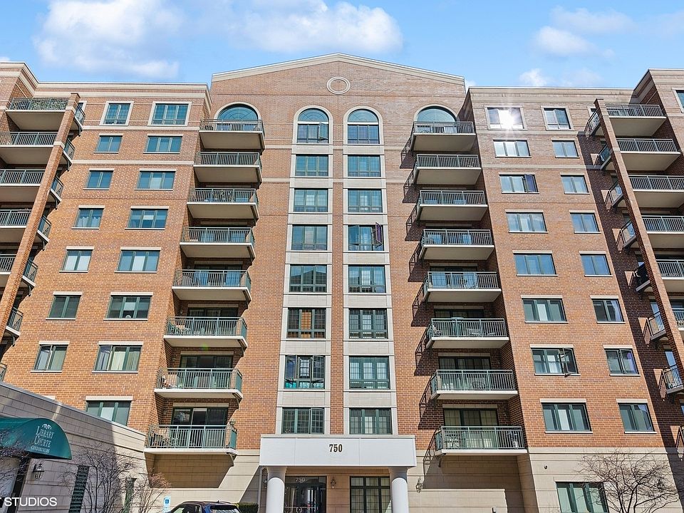1st image of 750 Pearson St APT 901