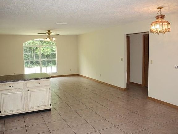 4th image of 1352 S Seagate Dr
