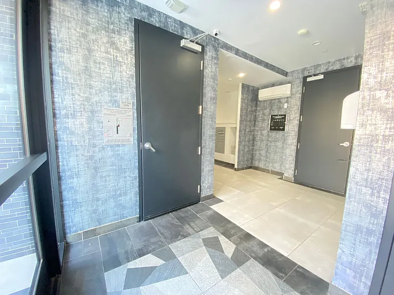 5551 Bonner Ave #A306 — Photo 20