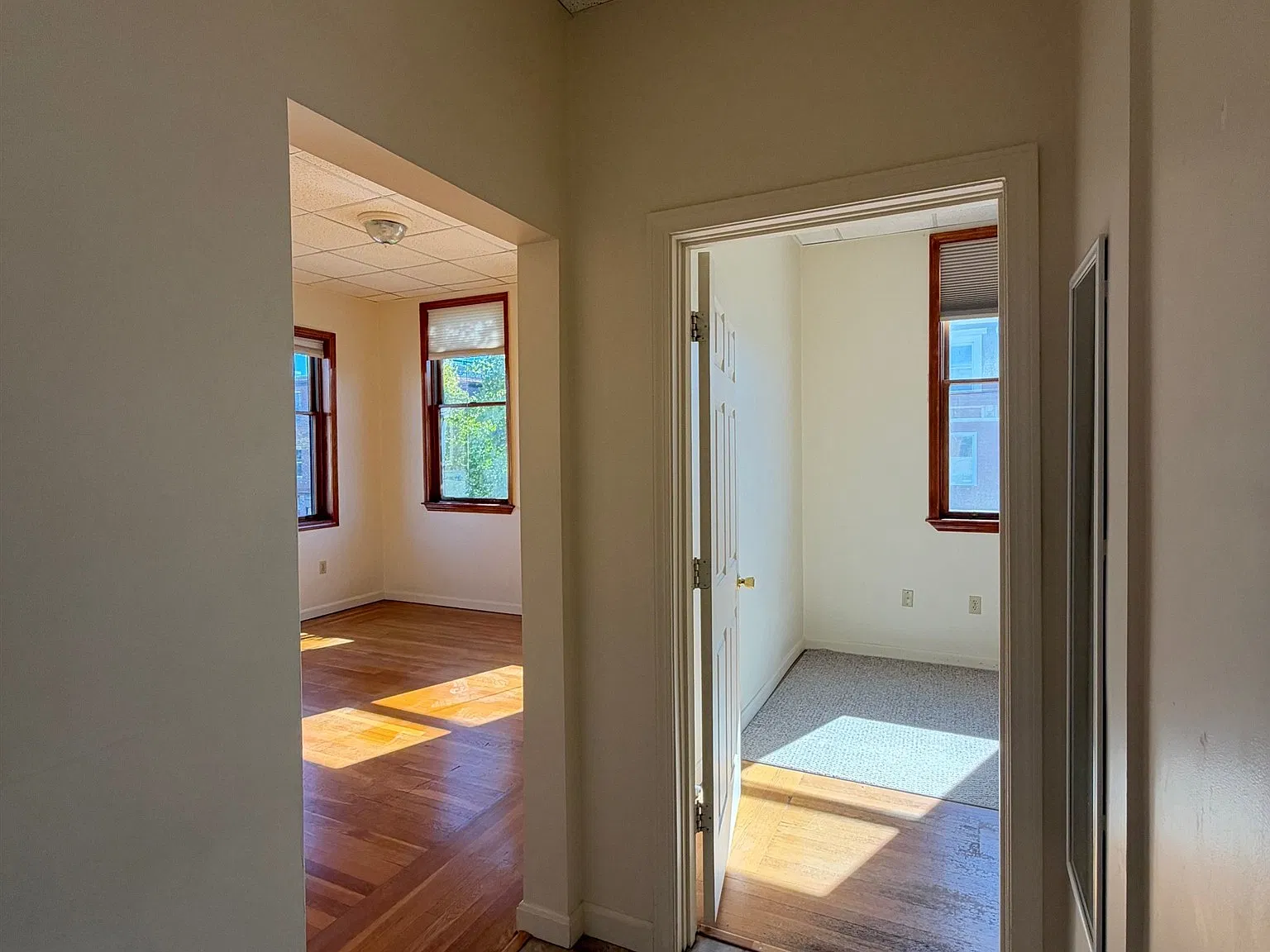 1 bed, 500 sqft, $2,200 — Photo 2