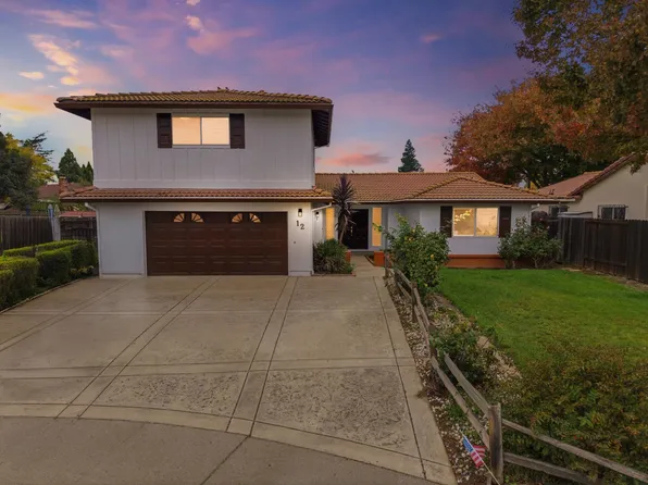12 Seine Ct, Sacramento, CA 95826