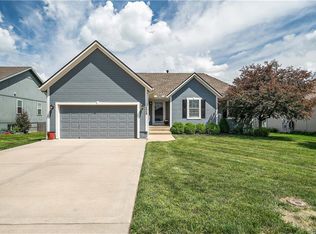 524 E Apache St, Gardner, KS 66030