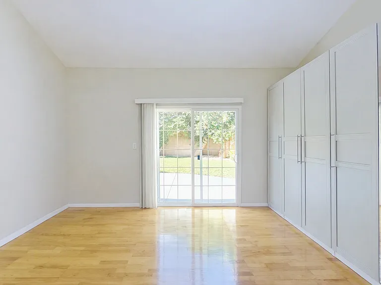 Bedroom #1