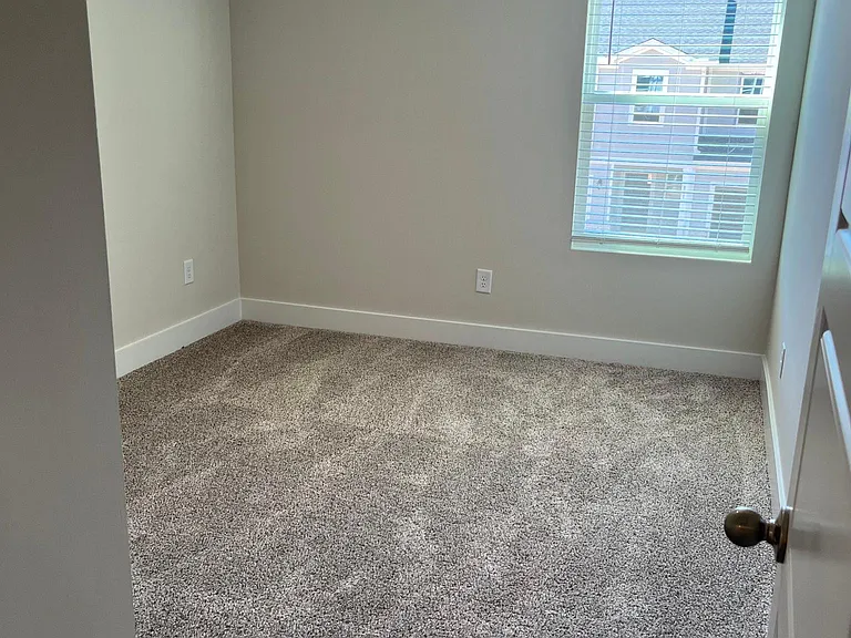 854 Thread Way — Photo 39