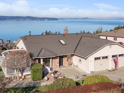 1019 Aqua Vista Lane, Camano Island, WA, 98282