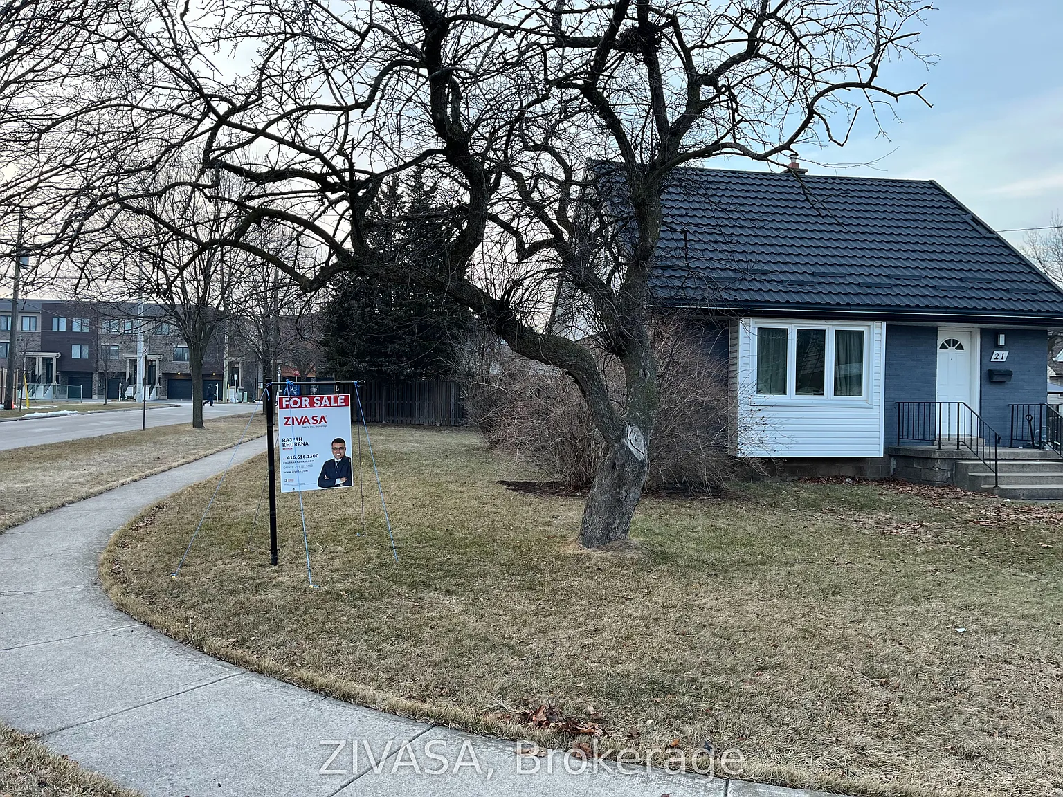 21 Eaton Pl photo 1