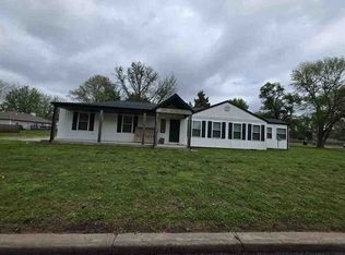 502 W Dunn St, Monett, MO 65708