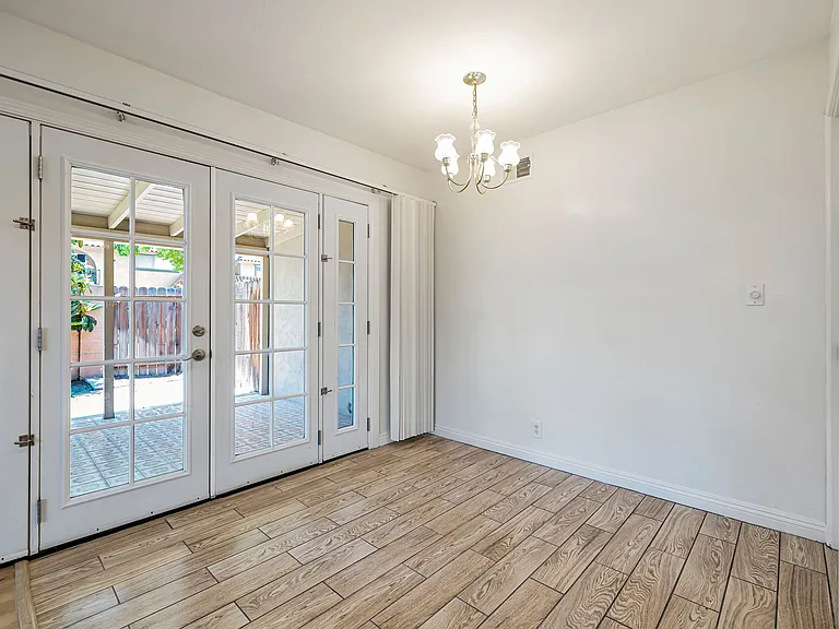 1139 N Shattuck St — Photo 5