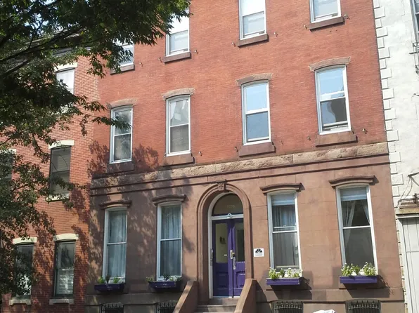 2205 Spruce St, Philadelphia, PA