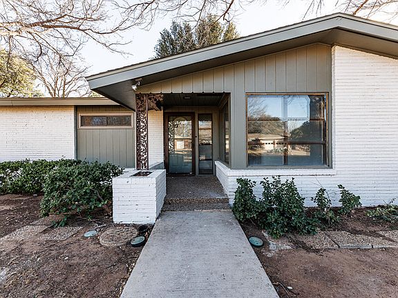 3rd image of 3513 45th St