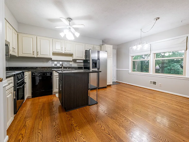 Eat-in kitchen.