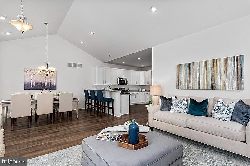 1st image of 1102 Highland St #137