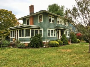 8 Osborne Rd, Poughkeepsie, NY 12601