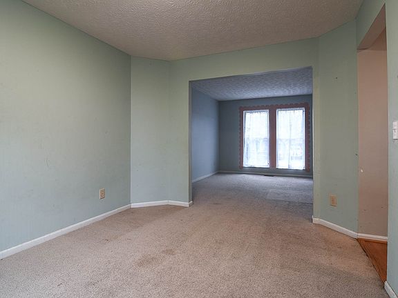 5th image of 10023 Golden Pond Dr