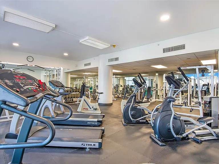 10350 W Bay Harbor Dr #4R — Photo 20