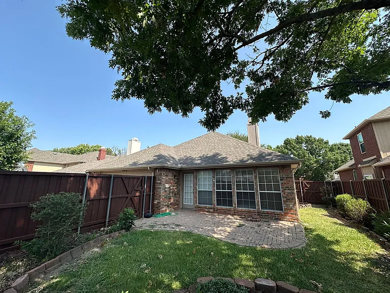 10701 Nashville Dr — Photo 21