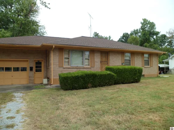 918 S 9th St, Mayfield, KY 42066