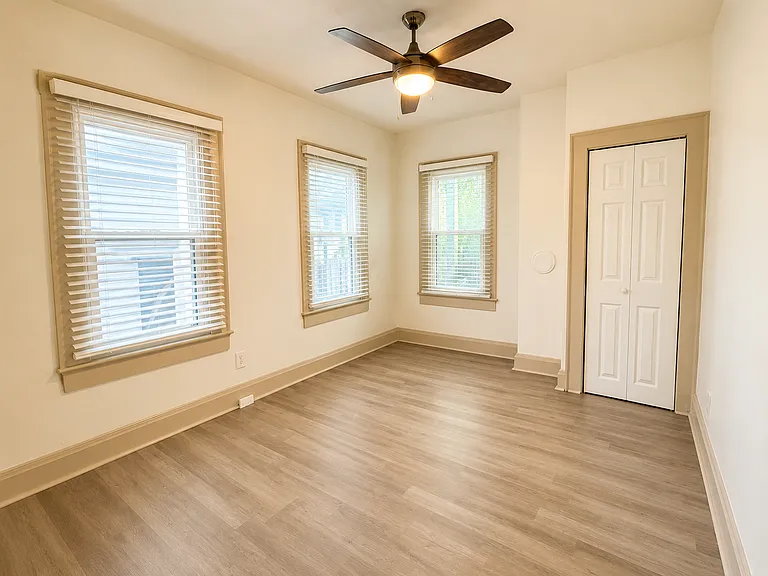 1009 Jackson Ave #1 — Photo 9