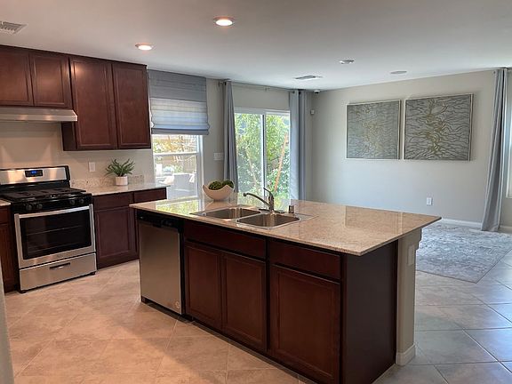 3rd image of 4713 Honey Topaz Ave