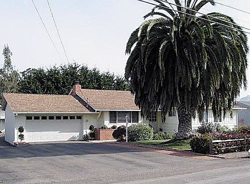1st image of 620 Woodland Dr