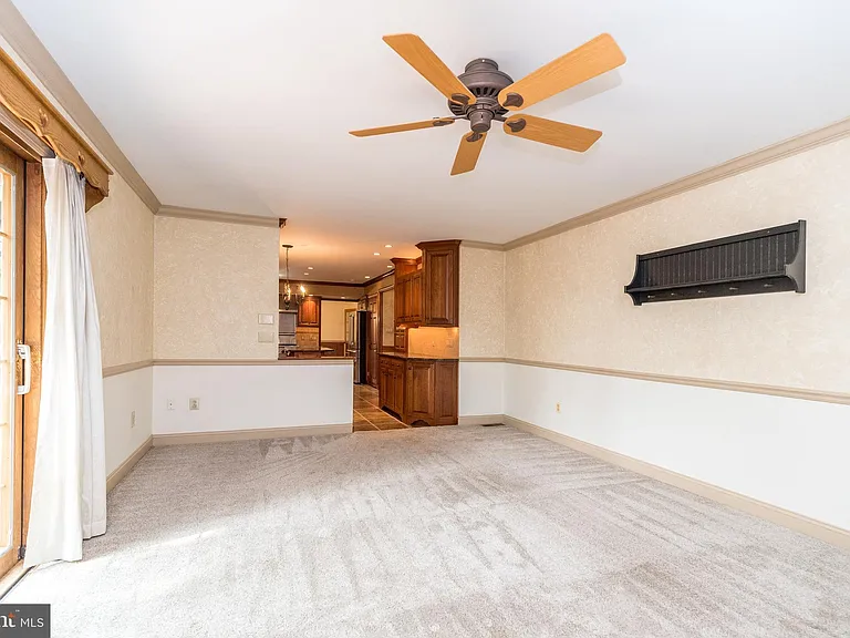 100 Live Oak Dr — Photo 15
