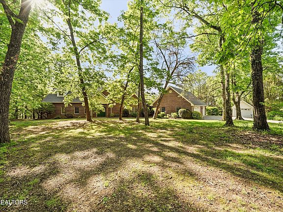 2nd image of 2168 Ranch Rd