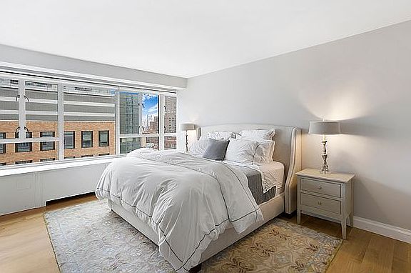 5th image of 200 E 66th St APT E1502