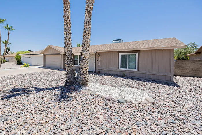 11211 S Bannock St — Photo 3